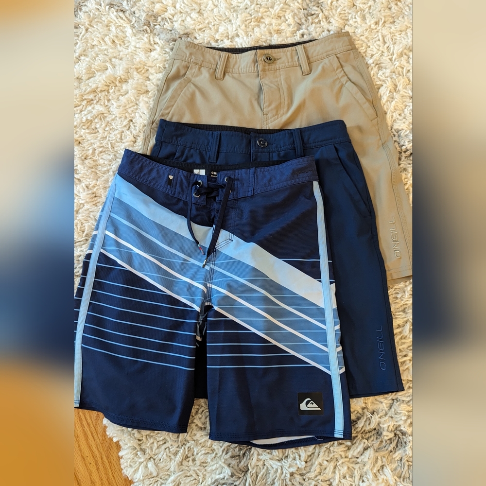 Quicksilver And O'Neill Shorts Bundle size 26 excellent condition!
